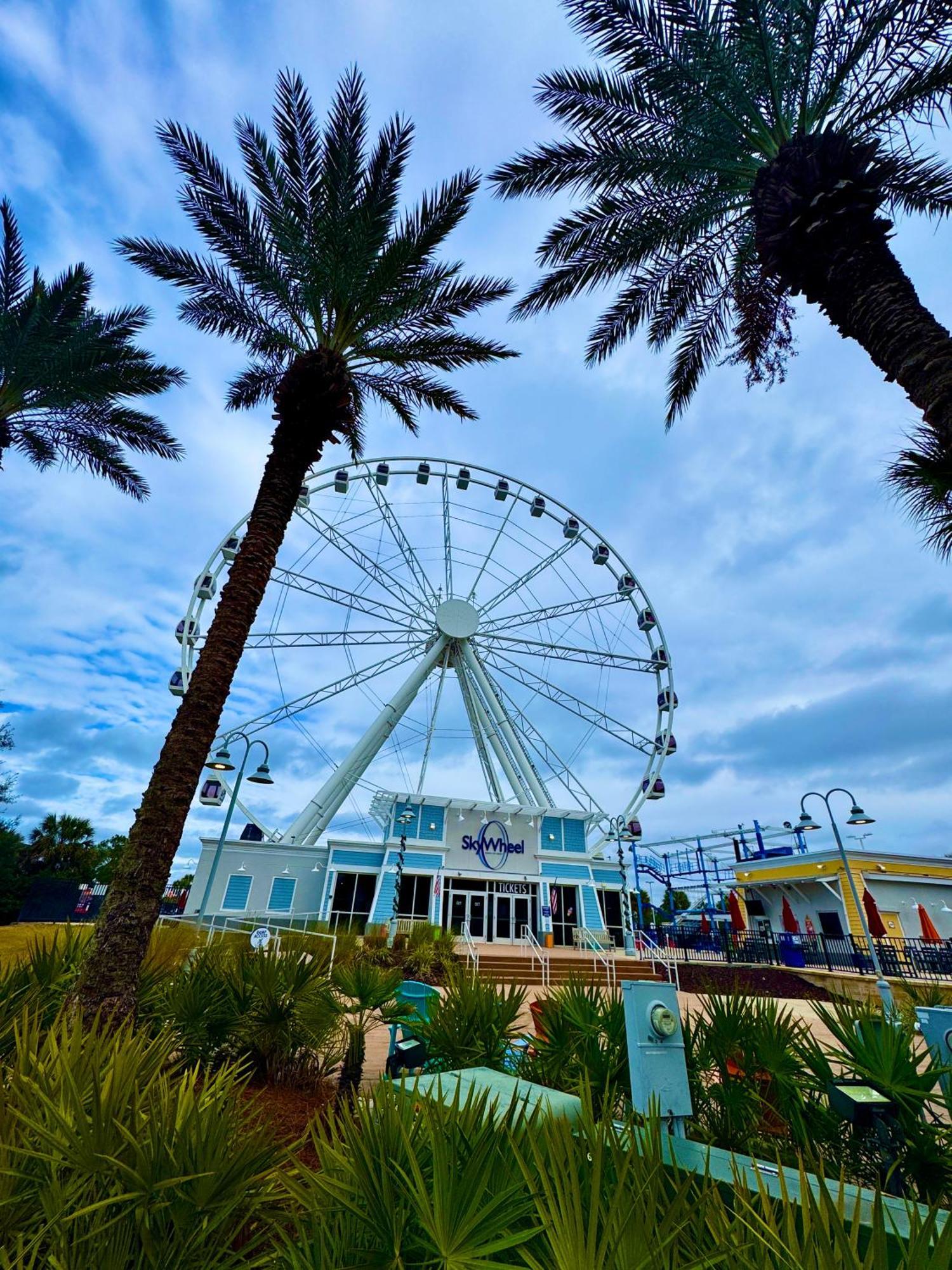 Keep It Beachy At Laketown Wharf #611 By Nautical Properties Vacation Rentals Panama City Beach Exterior photo