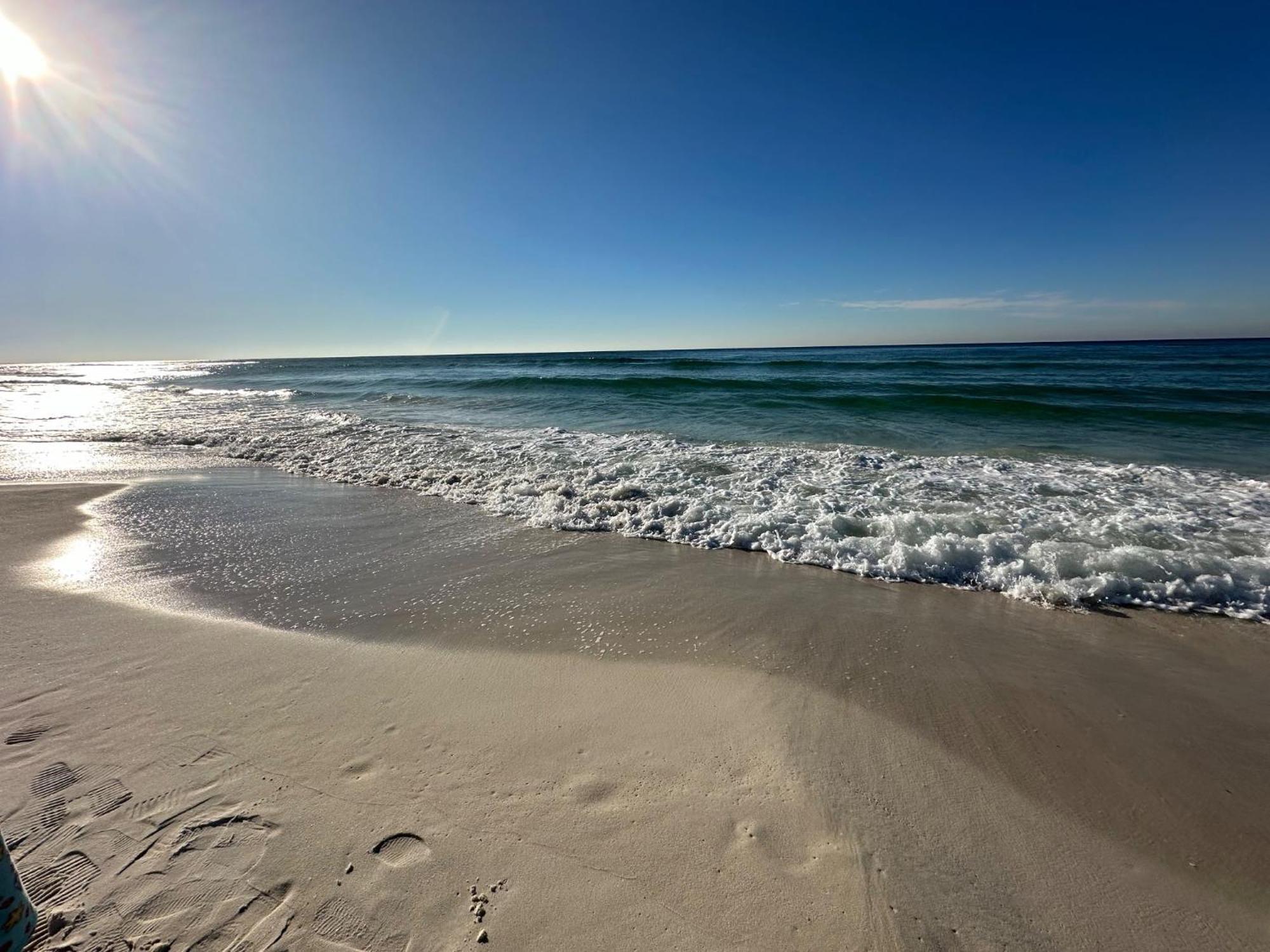 Keep It Beachy At Laketown Wharf #611 By Nautical Properties Vacation Rentals Panama City Beach Exterior photo